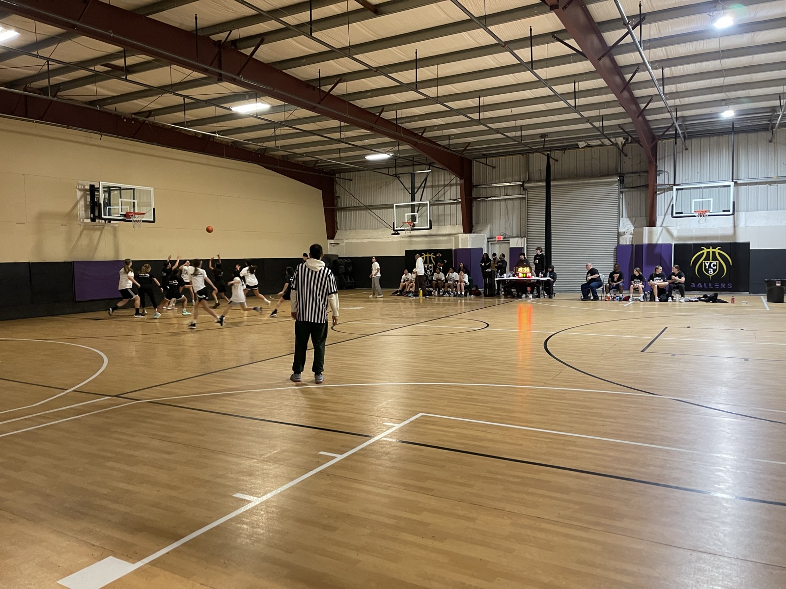 Game night at the YC Ballers gym